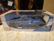 Maisto Diecast 1:18 Cars - Photo 4 of 9