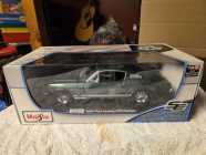 Maisto Diecast 1:18 Cars #1 - Photo 7 of 8