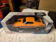 Maisto Diecast 1:18 Cars #2 - Photo 2 of 8