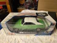 Maisto Diecast 1:18 Cars #2 - Photo 6 of 8