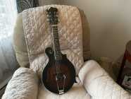 Mandi-Guitar with pickup - Photo 1 of 3