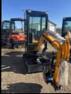 Mini excavator  - Photo 1 of 3