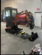 Mini excavator  - Photo 1 of 6