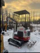 Mini excavators  - Photo 4 of 7