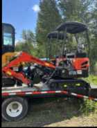 Mini excavators  - Photo 2 of 3