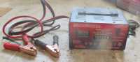 MOTOR MASTER BATTERY CHARGER - Photo 3 of 5
