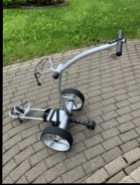 Motorized golf cart with remote control