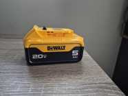 New Dewalt 20v Lithium Ion battery 