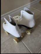 new ladies roller skates  size 7 1/2 - Photo 1 of 2