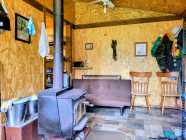 One bedroom Cabin - Photo 14 of 16