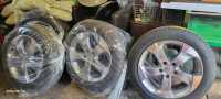 Original Honda 17" alloy rims and tires - Photo 3 of 5