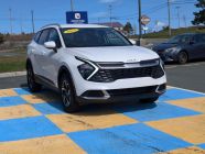 2025 Kia Sportage LX - Photo 2 of 9