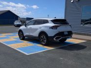 2025 Kia Sportage LX - Photo 5 of 9