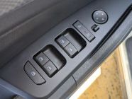 2025 Kia Sportage LX - Photo 8 of 9