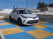 2022 Toyota C-HR Limited - Photo 2 of 17