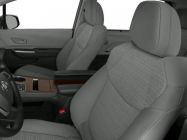 2025 Toyota Sienna XLE - Photo 9 of 12