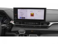 2025 Toyota Sienna XLE - Photo 7 of 13