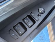2023 Kia Sportage X-Line - Photo 8 of 17