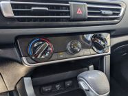 2021 Kia Seltos LX - Photo 12 of 18