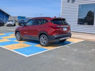 2021 Kia Seltos LX - Photo 5 of 18