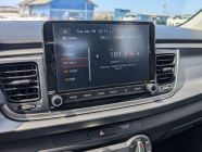 2022 Kia Rio 5-door LX Premium - Photo 12 of 18