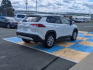 2023 Toyota Corolla Cross LE - Photo 3 of 17