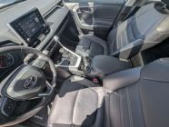 2022 Toyota RAV4 XLE - Photo 11 of 20