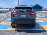 2022 Toyota RAV4 XLE - Photo 4 of 20