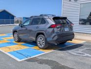 2022 Toyota RAV4 XLE - Photo 5 of 20