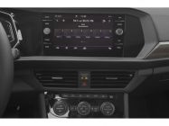 2021 Volkswagen Jetta Highline - Photo 6 of 12