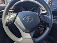 2021 Toyota C-HR LE - Photo 13 of 15