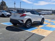 2021 Toyota C-HR XLE Premium - Photo 3 of 18