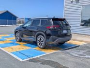 2023 Nissan Rogue SV - Photo 5 of 19