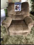 Power lift recliner - Photo 3 of 4