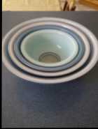 Pyrex bowls 