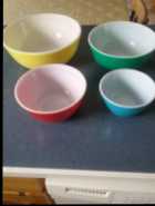 Pyrex bowls - Photo 3 of 4