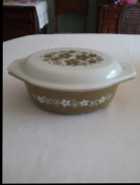 Pyrex casserole dish  - Photo 1 of 2