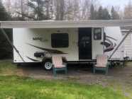 Rockwood 2304 Travel Trailer - Photo 2 of 11