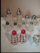 Salt and pepper - Photo 2 of 3