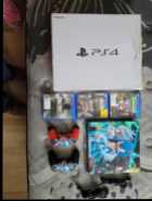 SELLING A PS4 ( LIKE NEW) REDUCED PRICE $190.00