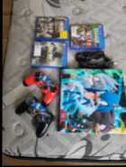 SELLING A PS4 - Photo 1 of 9