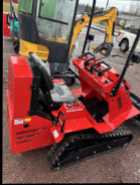 Skid steer  - Photo 1 of 5