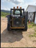 Skid steer - Photo 3 of 4