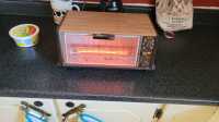 TOASTER OVENPRICE FIRM CASH ONLY KELLIGREWS PIC UP - Photo 5 of 6
