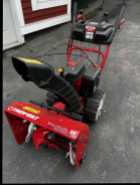 Snow Blower - Troy-Bilt - 24" 3-Stage 