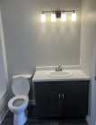 Spacious Two Bedroom Apartment - Photo 3 of 6