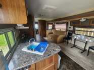 Springdale 303BH travel trailer - Photo 6 of 10