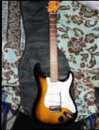 Squire strat with Amp - Photo 4 of 5