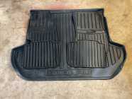 Subaru floor mat kit - Photo 1 of 2