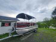  Sylvan tri-hull pontoon boat. - Photo 6 of 10